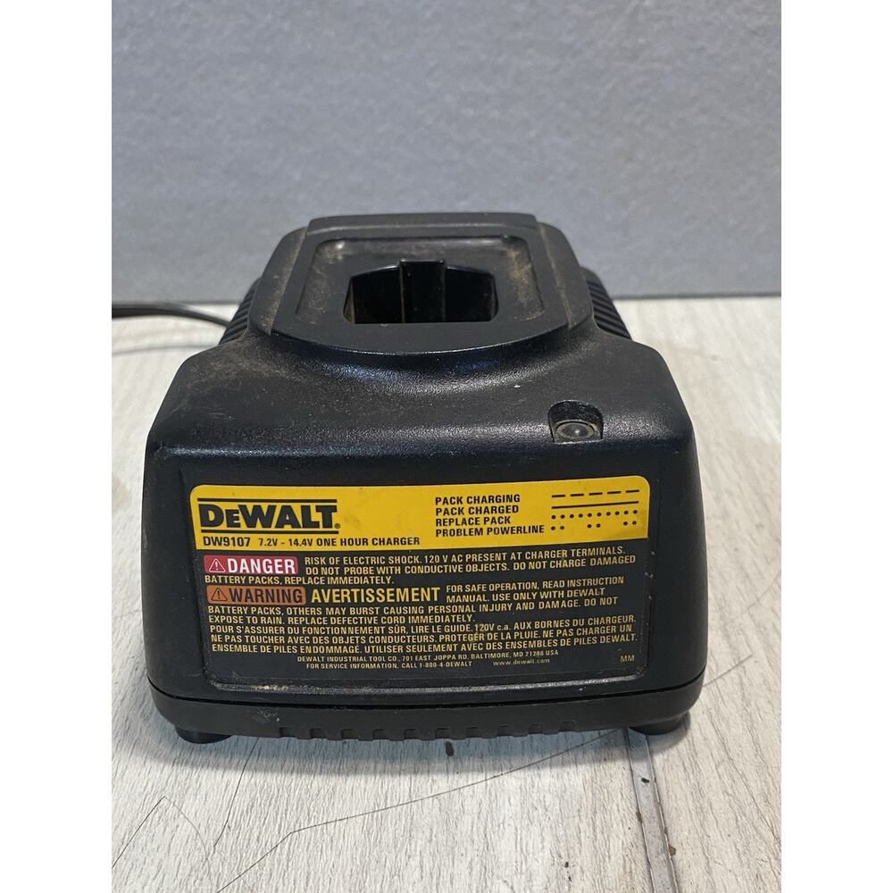 Dewalt DW9107 9.6V-14.4V 1-Hour Battery Charger - Genuine OEM - Working